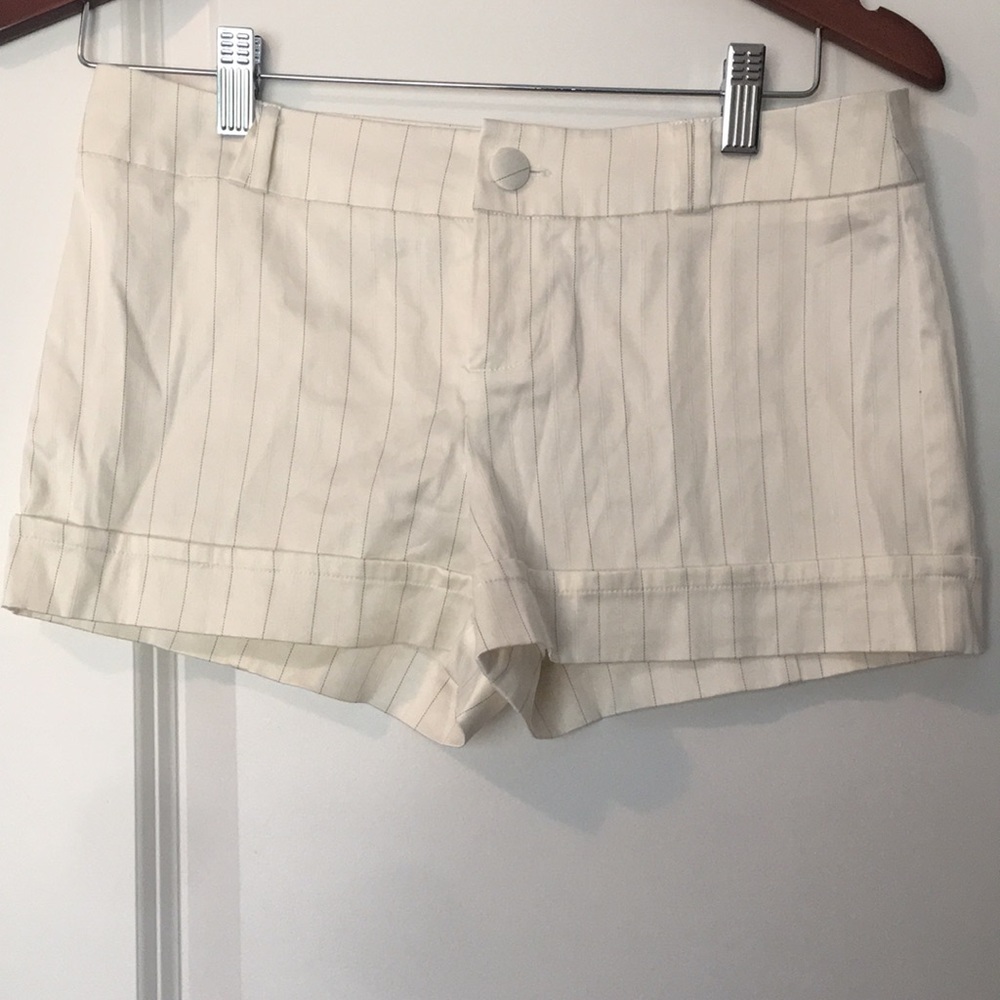 Pinstripe short